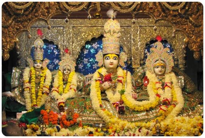 Varanasi,Gaya, Ayodhya & Prayagraj Tour